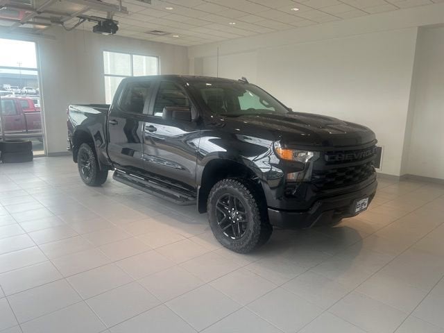 2026 Chevrolet Silverado 1500 Custom Trail Boss in Black — front three-quarter view